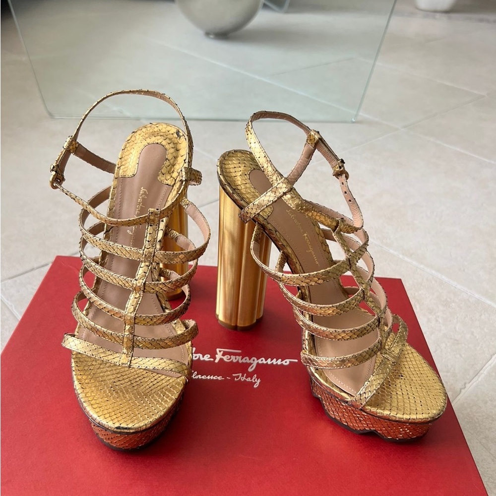 Salvatore Ferragamo 100% Original